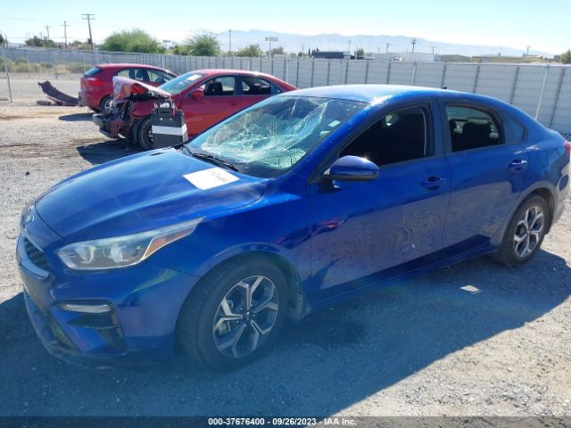 3KPF24AD2KE075807 KIA Forte Lxs