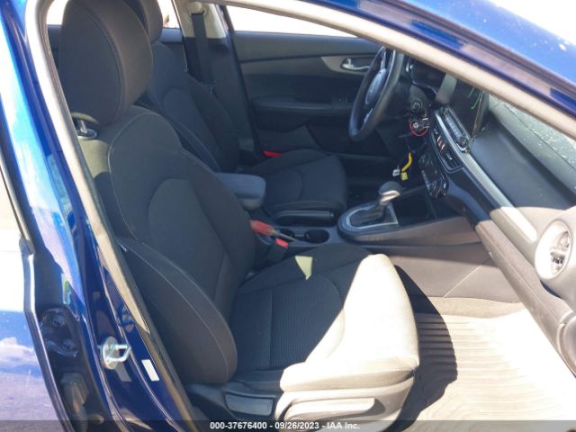 3KPF24AD2KE075807 KIA Forte Lxs