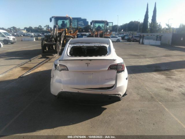 5YJYGDEE4LF016749 Tesla Model Y Long Range