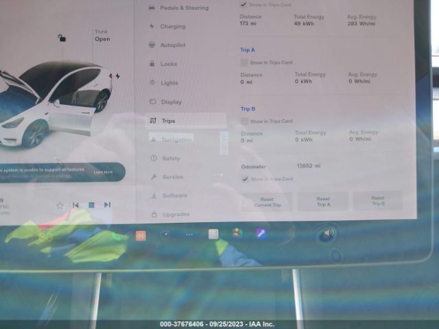 5YJYGDEE4LF016749 Tesla Model Y Long Range