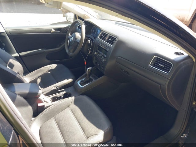 3VWD17AJ1EM428188 Volkswagen Jetta Sedan Se