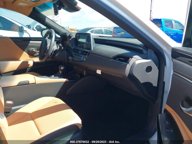 2022 Lexus ES, VIN: 58ACA1C12NU016466