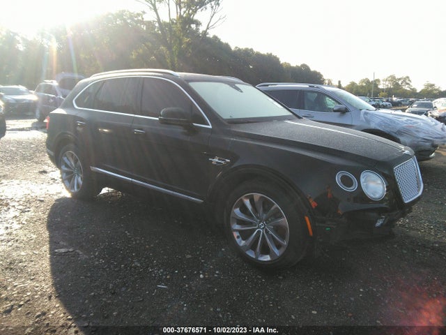 2017 Bentley Bentayga, VIN: SJAAC2ZV1HC013275