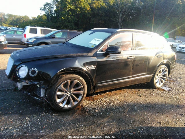 2017 Bentley Bentayga, VIN: SJAAC2ZV1HC013275