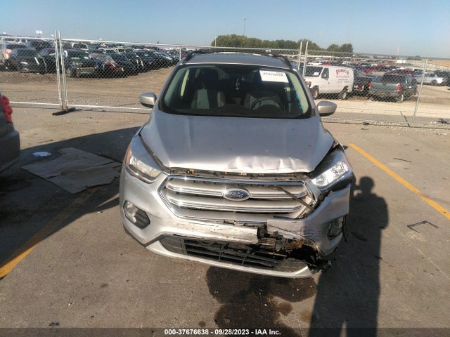 2018 FORD ESCAPE SE VIN: 1FMCU9GD7JUD39892