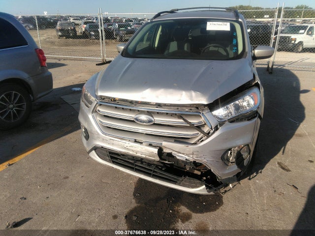 2018 FORD ESCAPE SE VIN: 1FMCU9GD7JUD39892