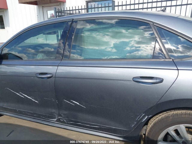 1VWAA7A37LC002735 Volkswagen Passat 2.0t S