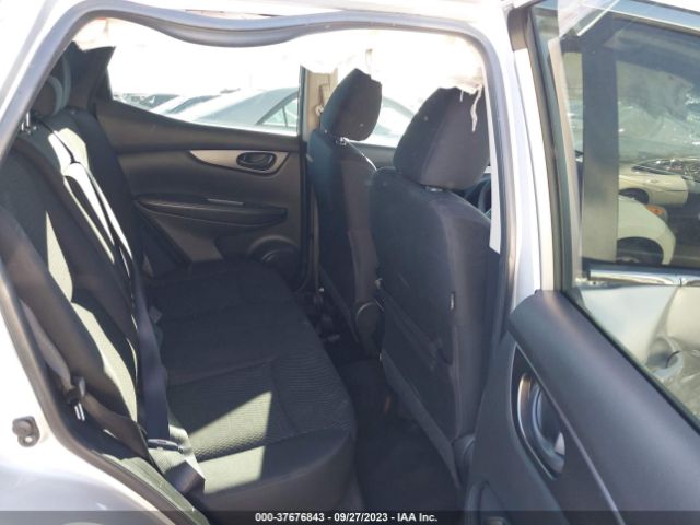 JN1BJ1CP7JW158096 Nissan Rogue Sport S