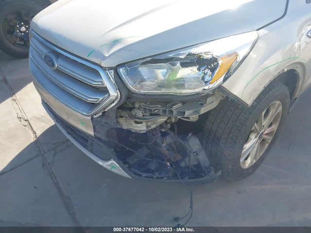 2017 FORD ESCAPE SE VIN: 1FMCU9GD7HUB88384