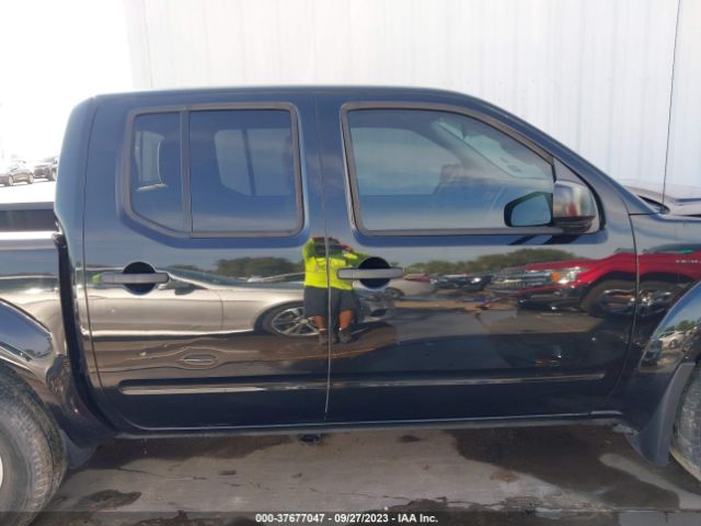 1N6DD0ER8JN772728 Nissan Frontier Sv V6