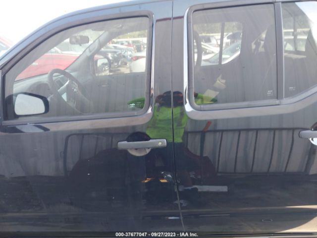 1N6DD0ER8JN772728 Nissan Frontier Sv V6