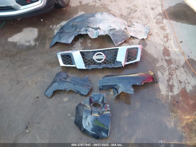 1N6DD0ER8JN772728 Nissan Frontier Sv V6
