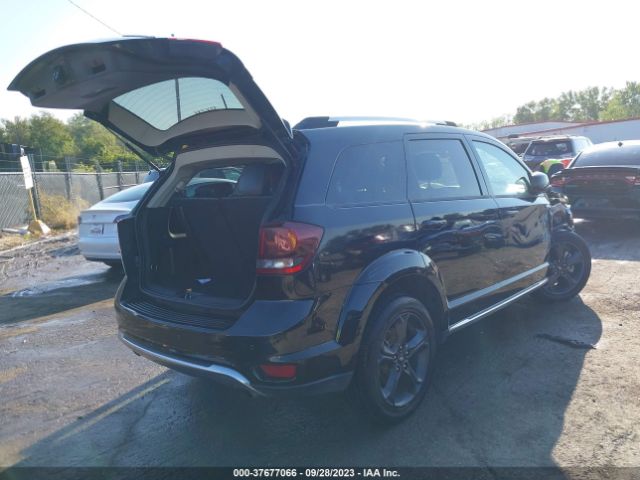 3C4PDCGG1JT510420 Dodge Journey Crossroad
