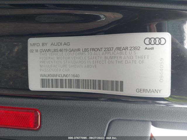 2018 AUDI A4 WAUKMAF43JN011640 Photo 8