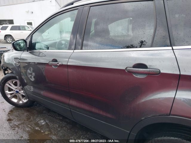 1FMCU0GD5JUD01024 Ford ESCAPE SE