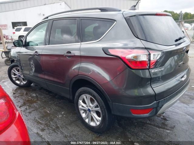 1FMCU0GD5JUD01024 Ford ESCAPE SE