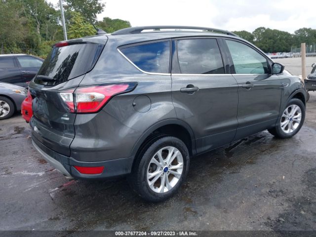 1FMCU0GD5JUD01024 Ford ESCAPE SE