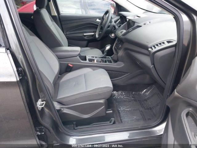 1FMCU0GD5JUD01024 Ford ESCAPE SE