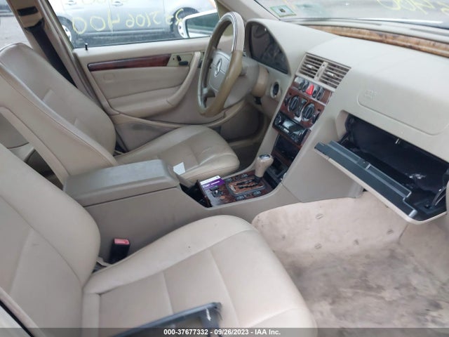 2000 MERCEDES-BENZ C-CLASS KOMPRESSOR VIN: WDBHA24G0YA821901