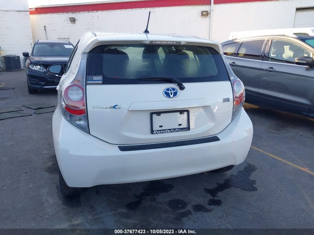 Toyota Prius C One/three/two/four 2014 JTDKDTB39E1066795 Image 15