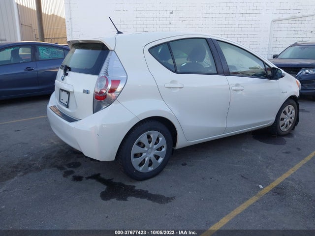 Toyota Prius C One/three/two/four 2014 JTDKDTB39E1066795 Image 4