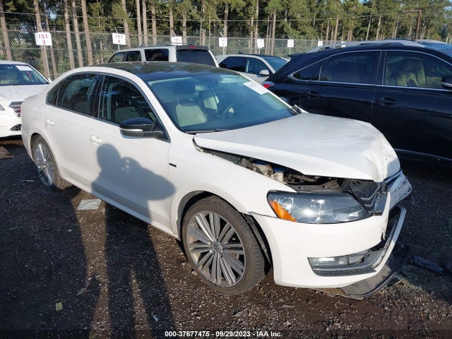 2014 VOLKSWAGEN PASSAT SPORT VIN: 1VWBT7A37EC090400