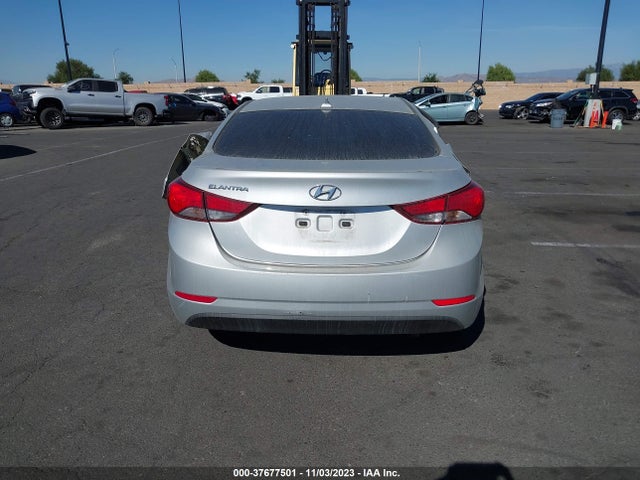 Hyundai ELANTRA SE 2016 5NPDH4AE9GH667075 Image 16