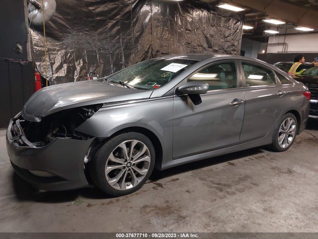 2014 HYUNDAI SONATA SE VIN: 5NPEC4AC8EH902922