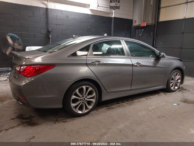 2014 HYUNDAI SONATA SE VIN: 5NPEC4AC8EH902922