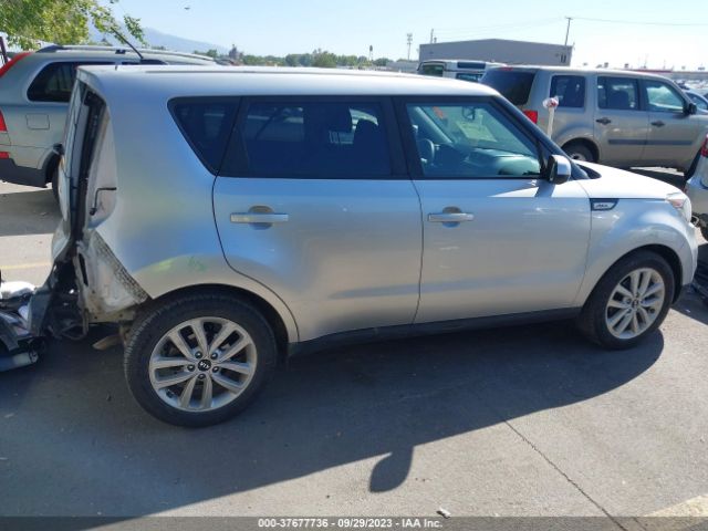KNDJP3A5XJ7596092 KIA SOUL +