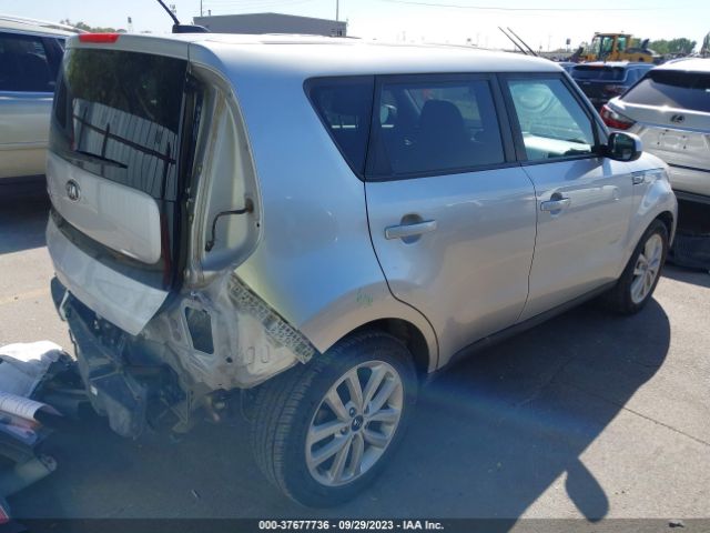KNDJP3A5XJ7596092 KIA SOUL +