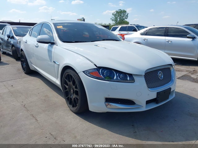 2012 JAGUAR XF SAJWA0HE7CMS53144 Photo 0