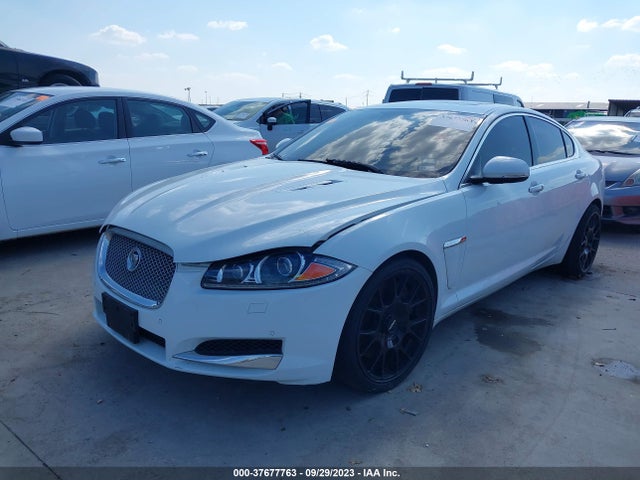 2012 JAGUAR XF SAJWA0HE7CMS53144 Photo 1