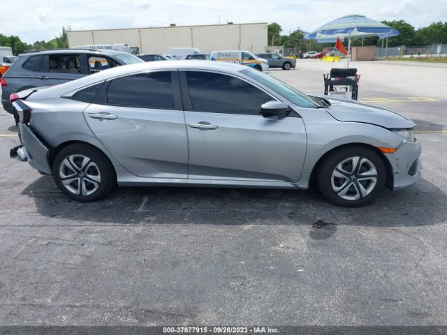 19XFC2F56JE009679 Honda Civic Sedan Lx