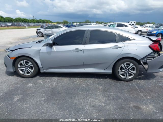19XFC2F56JE009679 Honda Civic Sedan Lx