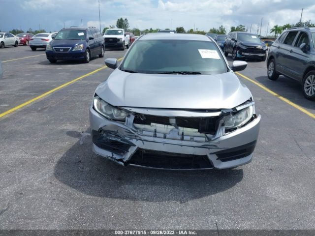 19XFC2F56JE009679 Honda Civic Sedan Lx