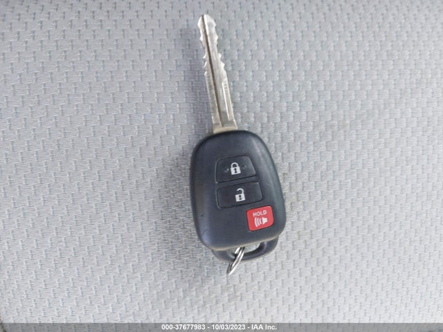 Toyota Prius C One/three/two/four 2014 JTDKDTB38E1076105 Image 11