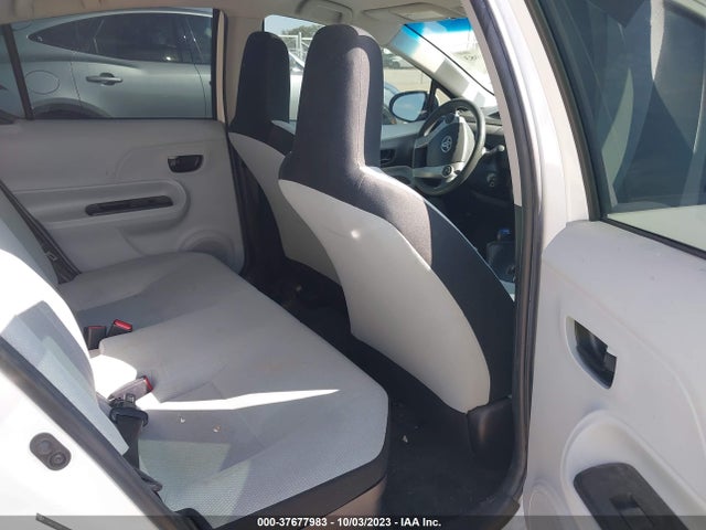Toyota Prius C One/three/two/four 2014 JTDKDTB38E1076105 Image 8