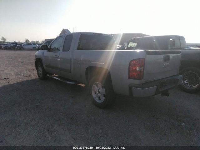 2008 CHEVROLET SILVERADO 1500 LT W/1LT VIN: 2GCEC19J981244731