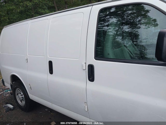 Chevrolet EXPRESS CARGO VAN 2019 1GCWGAFG7K1184947 Image 14