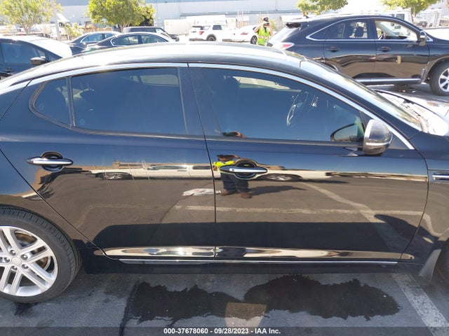 37678060 :رقم المزاد ، 5XXGR4A66DG172262 vin ، 2013 Kia Optima Sx W/chrome Limited Pkg مزاد بيع