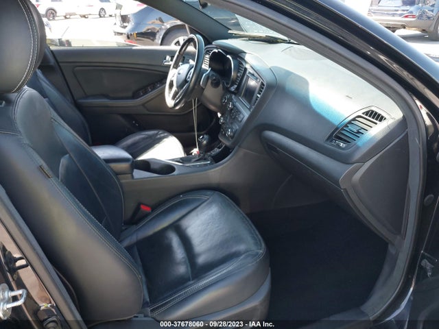 37678060 :رقم المزاد ، 5XXGR4A66DG172262 vin ، 2013 Kia Optima Sx W/chrome Limited Pkg مزاد بيع