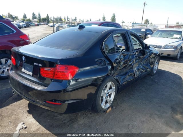 WBA3C1C53EK108493 BMW 3 Series 328i