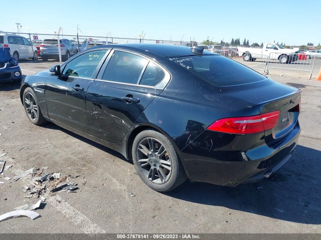 2017 JAGUAR XE SAJAD4BG2HA964424 Photo 2
