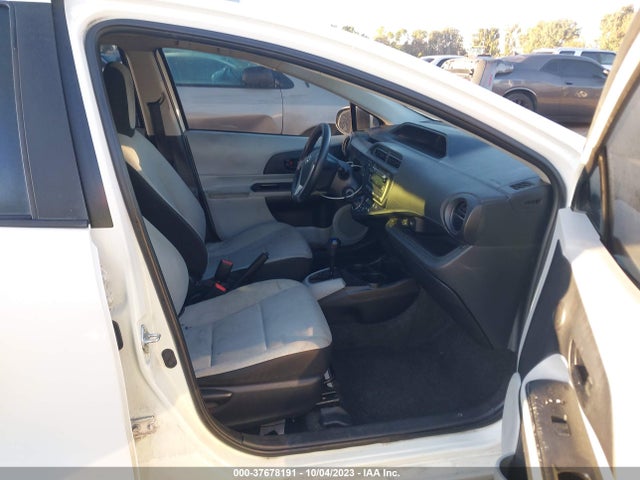Toyota Prius C One/three/two/four 2014 JTDKDTB34E1068731 Image 5