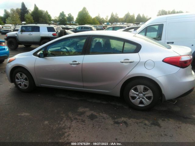 KNAFK4A66E5131455 KIA FORTE LX