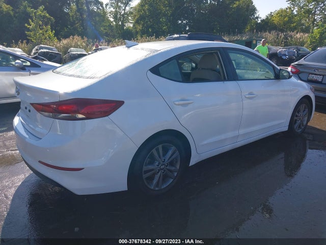 Hyundai ELANTRA SEL 2018 5NPD84LF0JH245287 Image 4