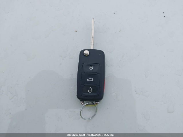 WVGBV7AX8FW501220 Volkswagen TIGUAN SE