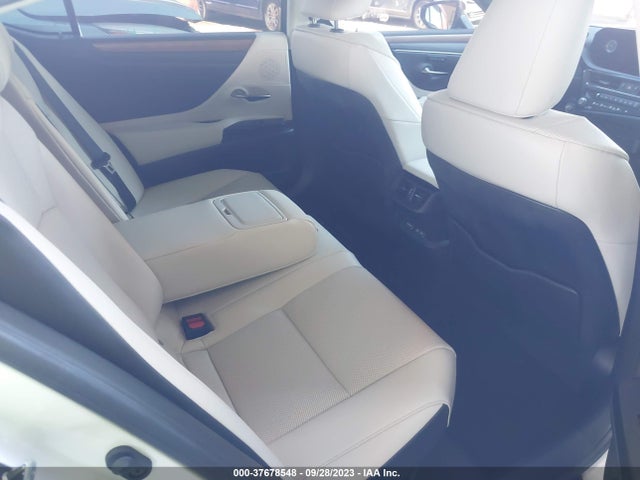 58ADA1C19PU027584 Lexus Es Es 300h