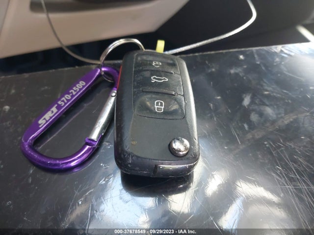 3VWLA7AJ1FM414837 Volkswagen Jetta Sedan 2.0l Tdi Sel